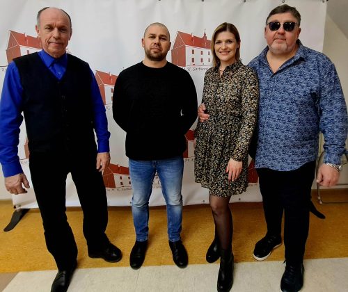 Vasario 16-ąją Lygumų skyriaus „Gitaros vakarai“ svečiavosi Kražiuose
