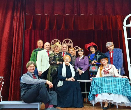 Klovainiuose apsilankė Alksniupių skyriaus mėgėjų teatras „Pilnatis“