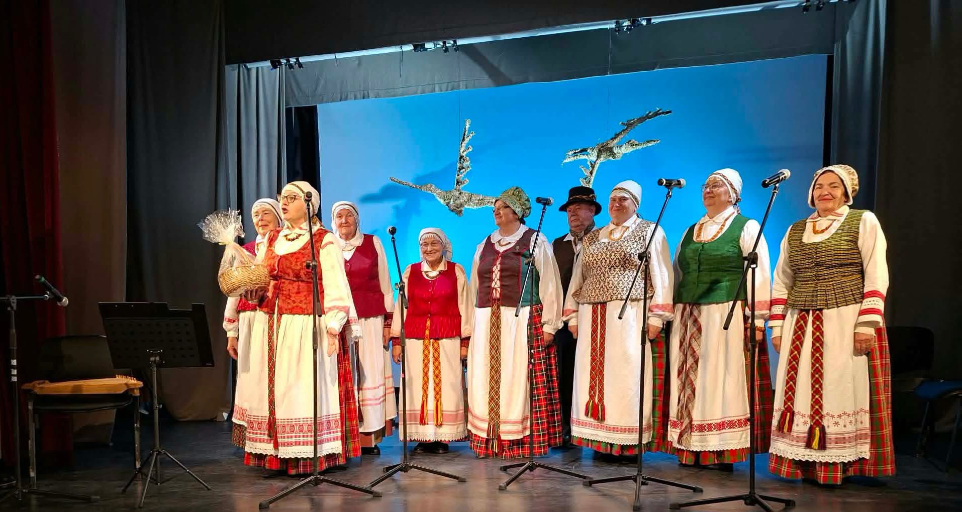 Pakruojo KC folkloro ansamblis „Verdenė“ Žagarėje dalyvavo Respublikinėje folkloro kolektyvų ir kapelijų vakaronėje
